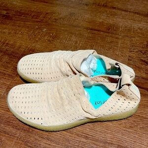 Bluprint Women’s Shoes size 9.5